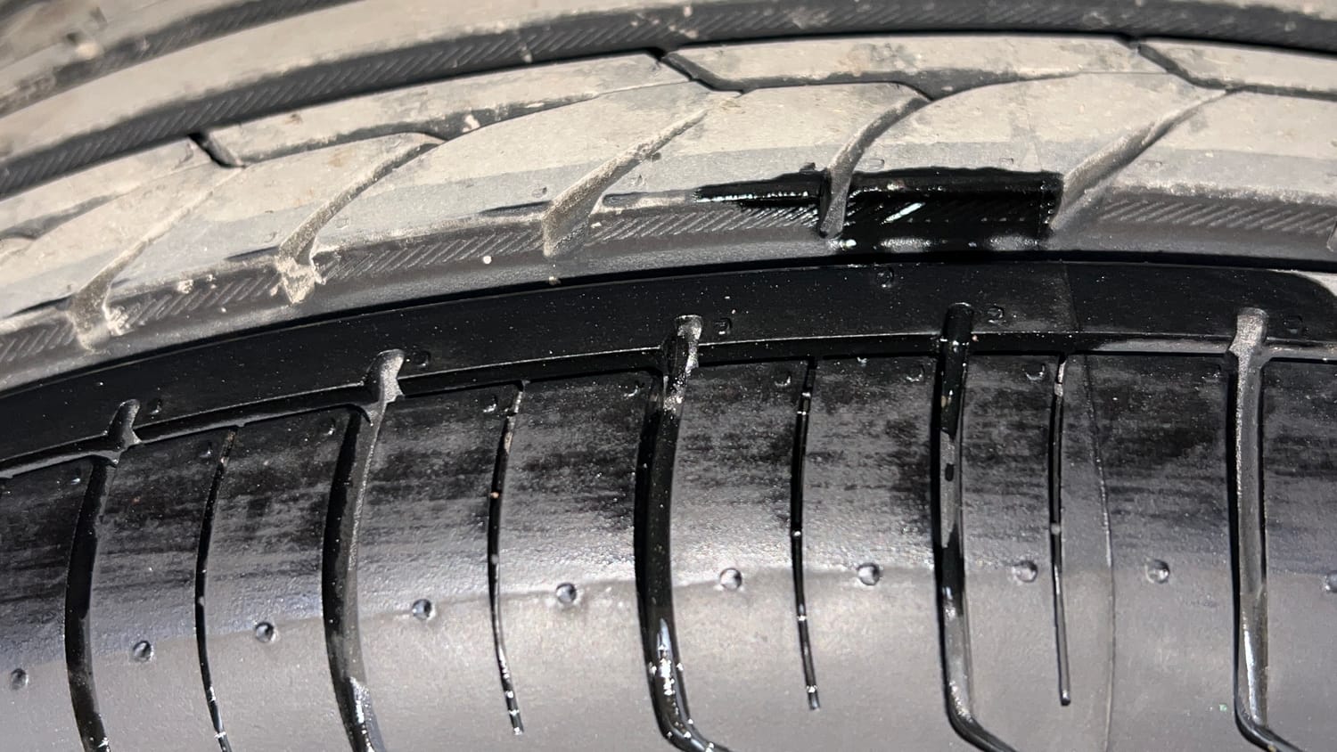 Used 2017 Toyota Corolla Altis VL CVT Petrol Petrol Automatic tyres RIGHT REAR TYRE TREAD VIEW