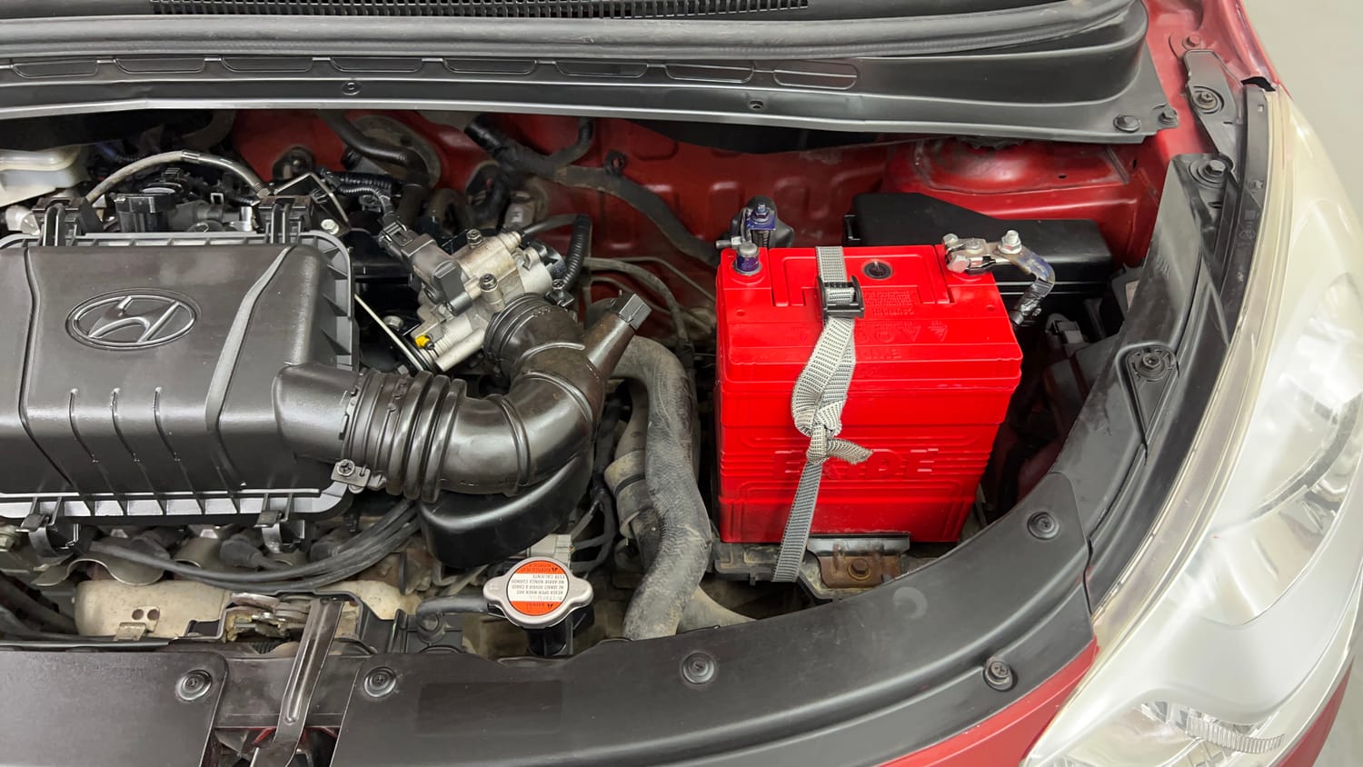 Used 2013 Hyundai i10 Era 1.1 iRDE2 Petrol Manual engine ENGINE LEFT SIDE VIEW