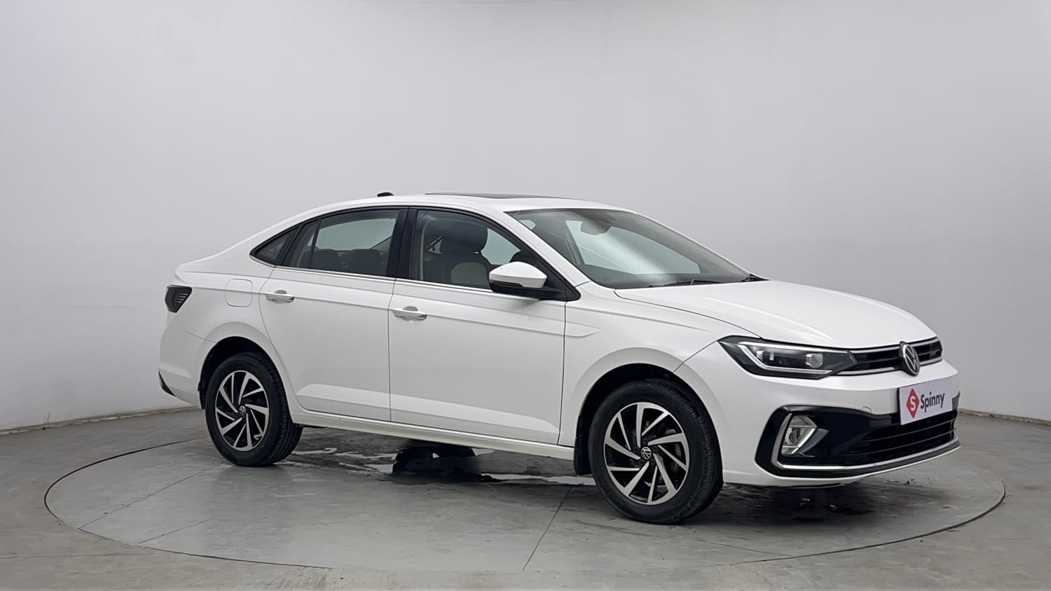 Used 2024 Volkswagen Virtus Topline 1.0 TSI AT Petrol Automatic exterior RIGHT FRONT CORNER VIEW
