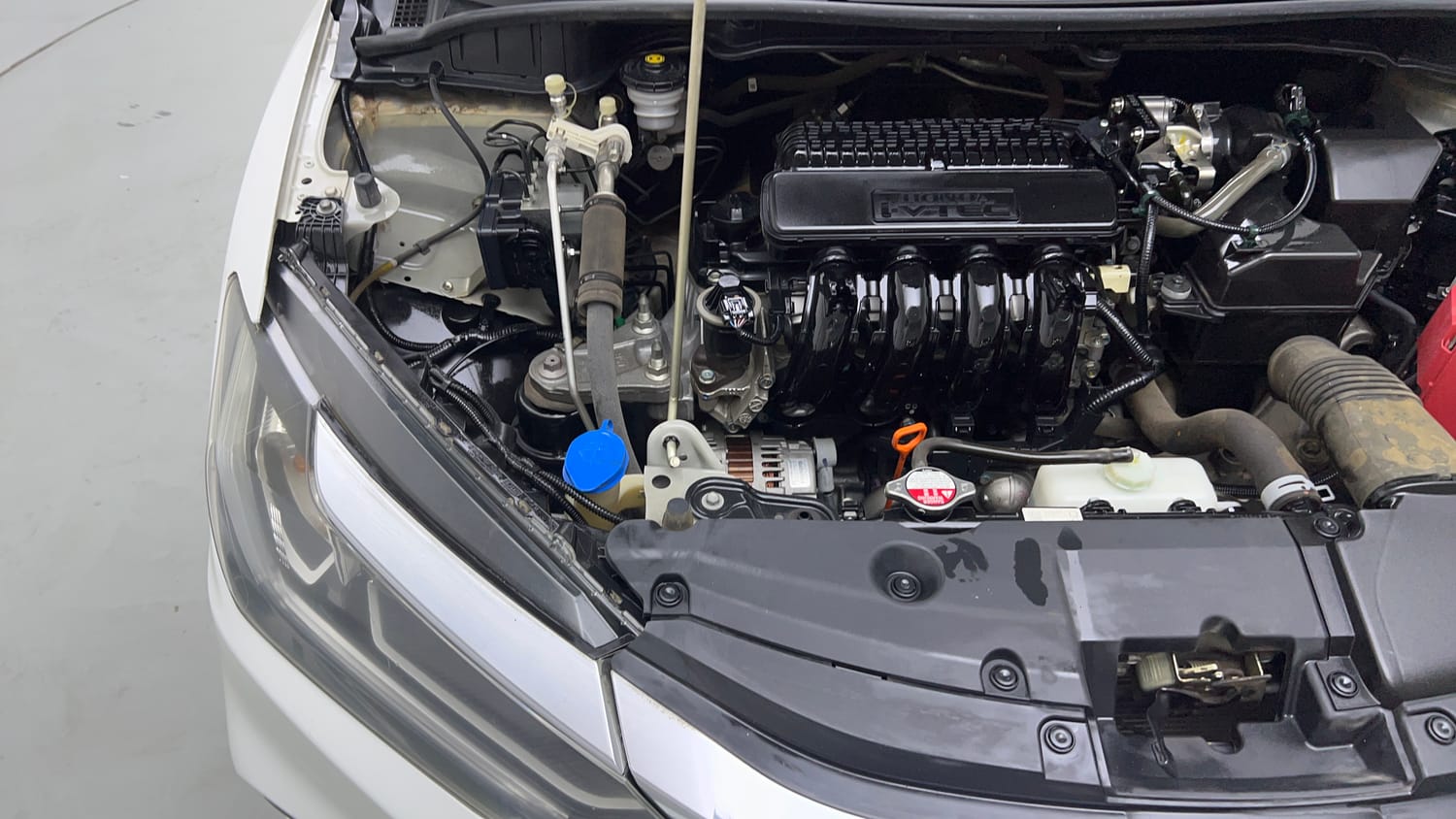 Used 2022 Honda City 4th Generation V Petrol Petrol Manual engine ENGINE RIGHT SIDE VIEW