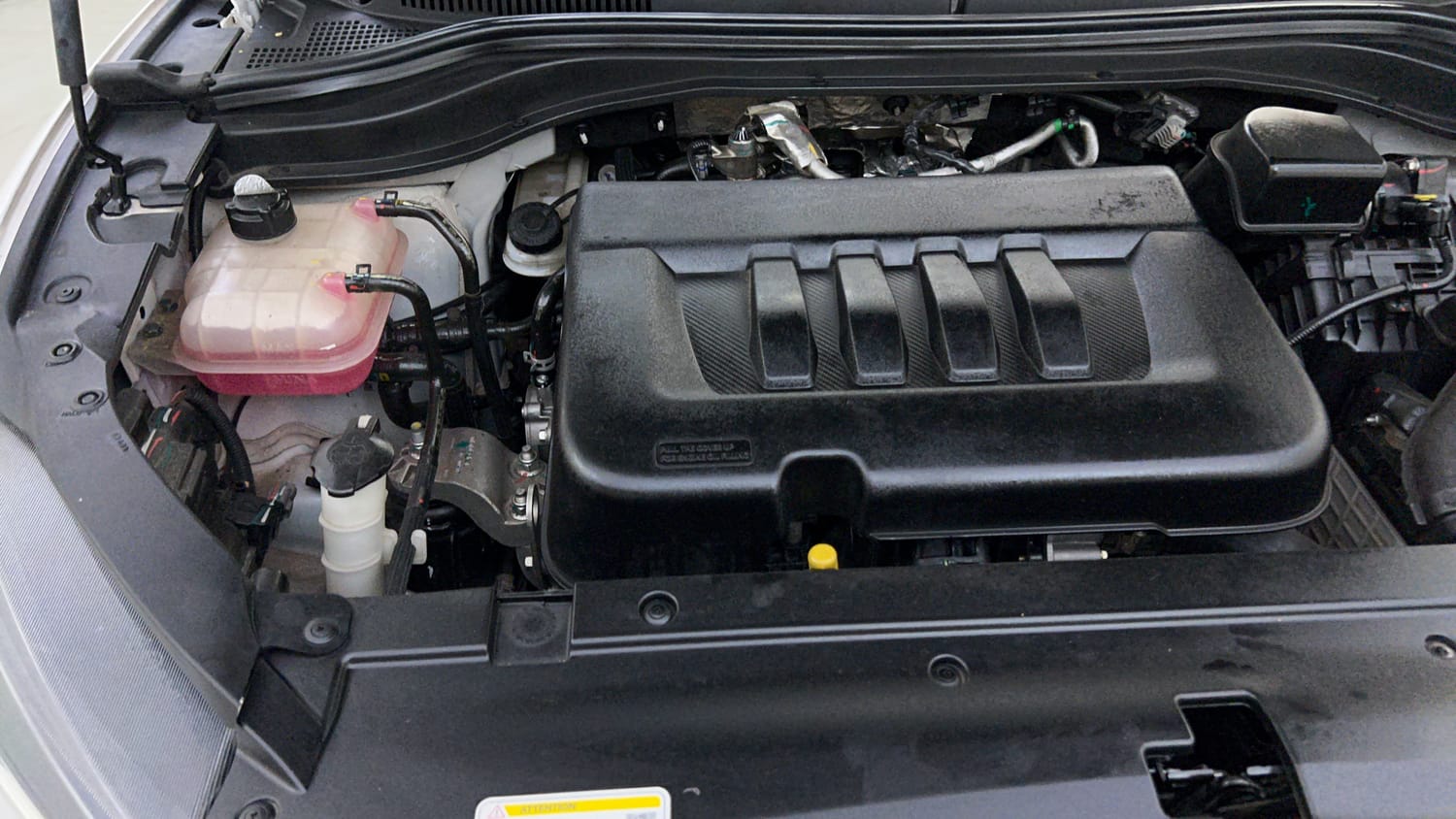 Used 2025 Mahindra XUV700 AX5 Diesel AT 7 STR Diesel Automatic engine ENGINE RIGHT SIDE VIEW