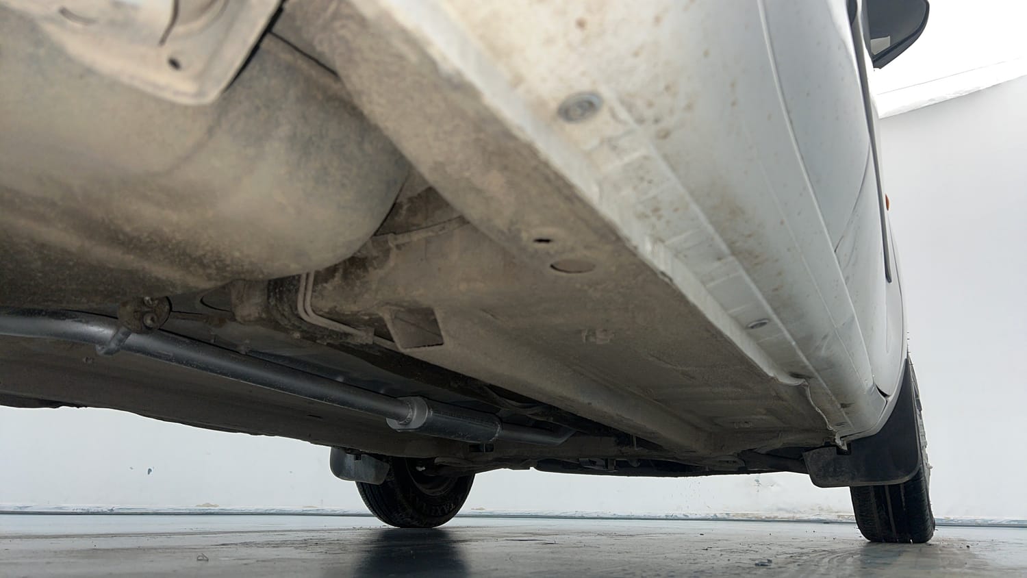 Used 2016 Datsun Redi-GO S Petrol Manual extra REAR RIGHT UNDERBODY VIEW
