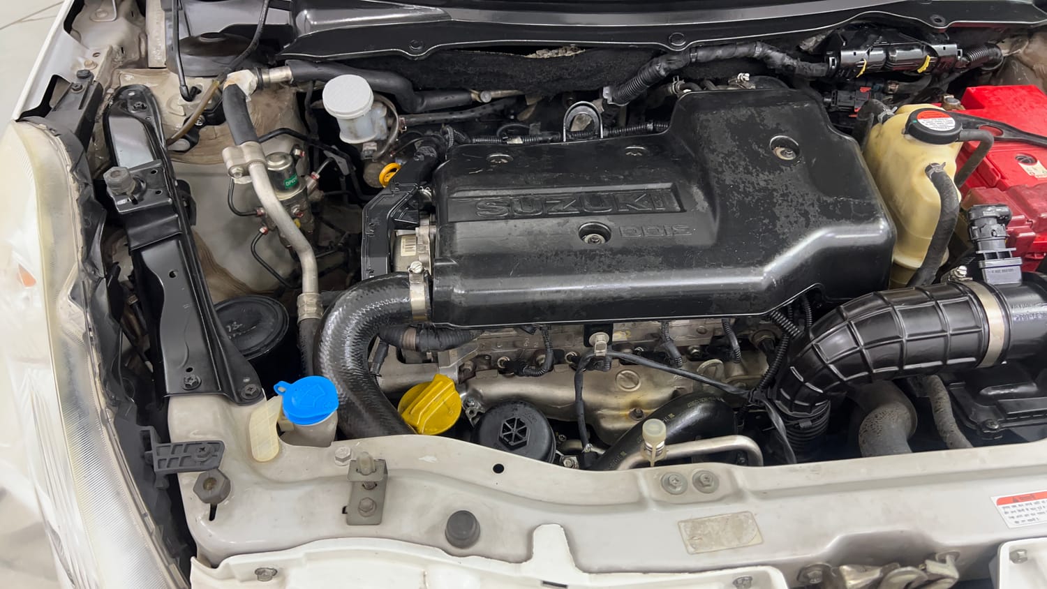 Used 2012 Maruti Suzuki Swift VDi Diesel Manual engine ENGINE RIGHT SIDE VIEW