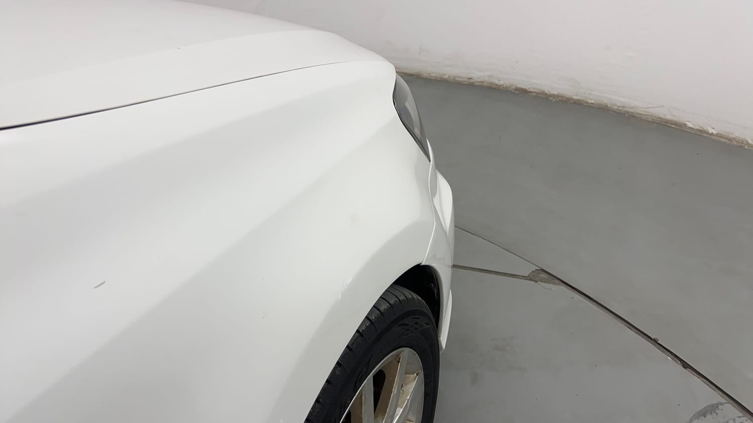 Used 2019 Volkswagen Ameo Highline Plus 1.5L AT (D)16 Alloy Diesel Automatic dents MINOR SCRATCH
