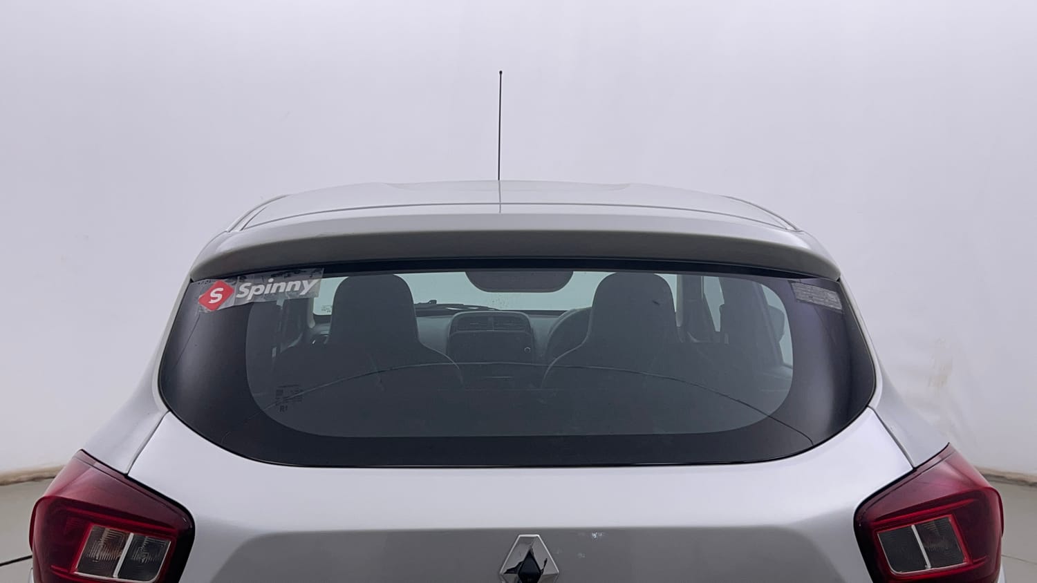 Used 2024 Renault Kwid RXT 1.0L AMT Petrol Automatic exterior BACK WINDSHIELD VIEW