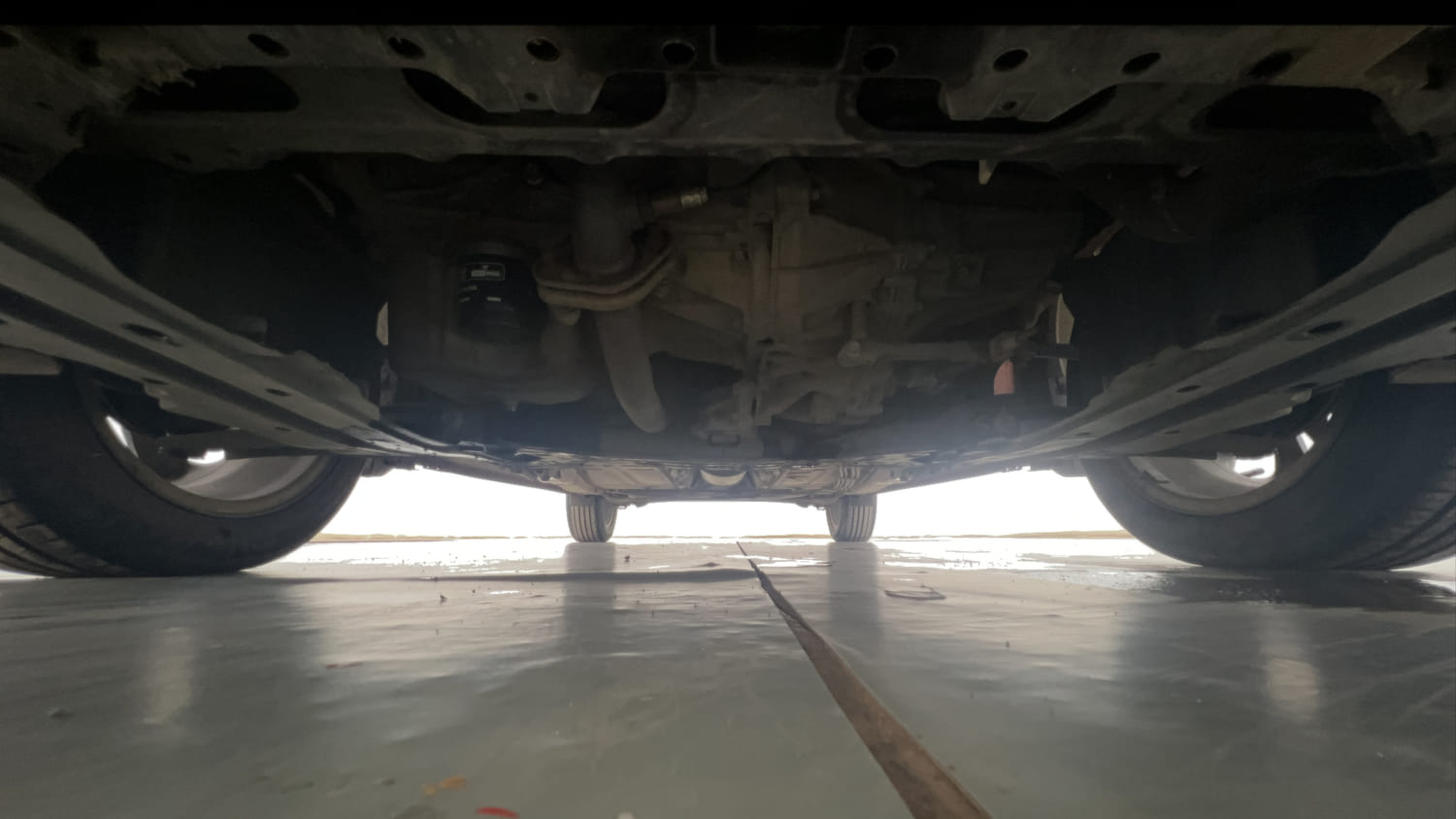 Used 2015 Honda Amaze 1.2 E i-VTEC Petrol Manual extra FRONT LEFT UNDERBODY VIEW