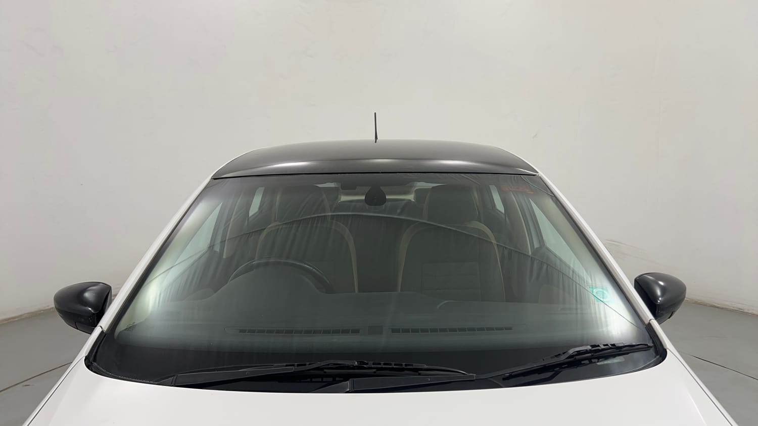 Used 2019 Volkswagen Ameo Highline Plus 1.5L AT (D)16 Alloy Diesel Automatic exterior FRONT WINDSHIELD VIEW