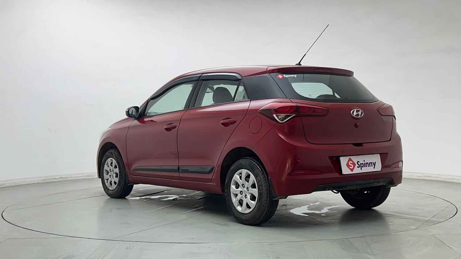 Used 2015 Hyundai Elite i20 Sportz 1.2 Petrol Manual exterior LEFT REAR CORNER VIEW