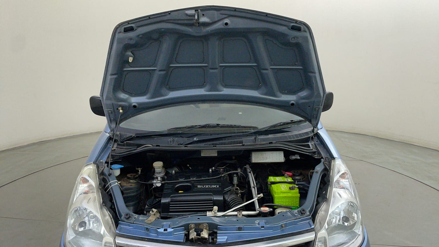 Used 2014 Maruti Suzuki Estilo LXi BS-IV Petrol Manual engine ENGINE & BONNET OPEN FRONT VIEW