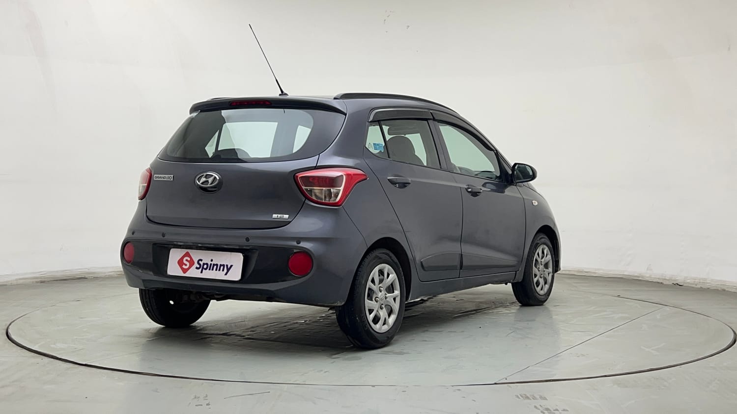 Used 2019 Hyundai Grand i10 Magna 1.2 Kappa VTVT Petrol Manual exterior RIGHT REAR CORNER VIEW