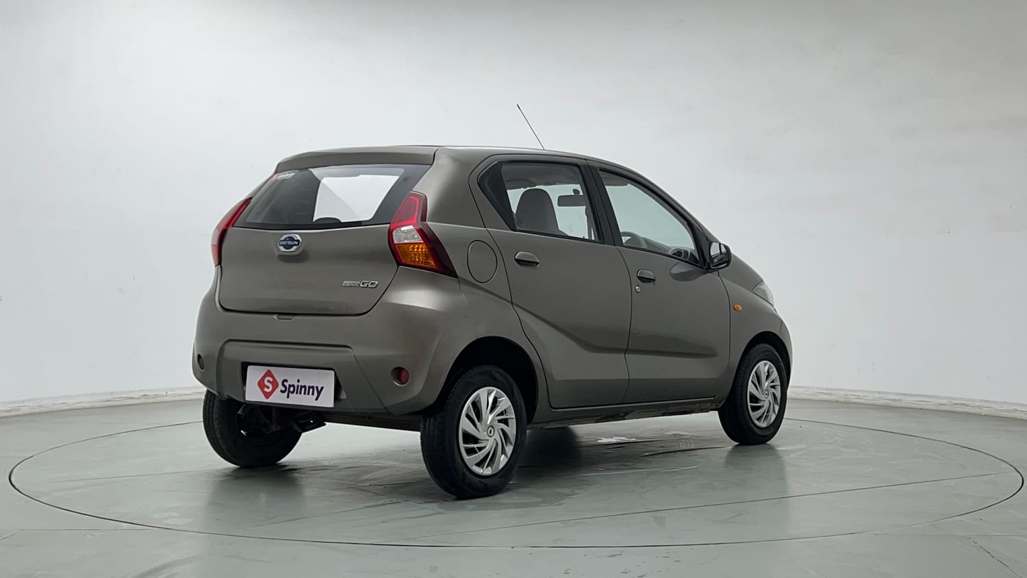 Used 2017 Datsun Redi-GO T (O) Petrol Manual exterior RIGHT REAR CORNER VIEW