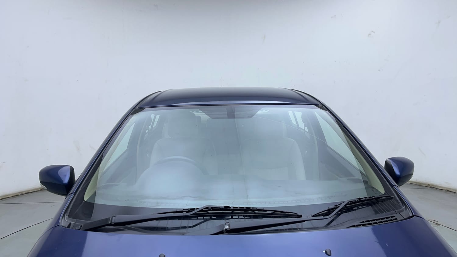Used 2018 Maruti Suzuki Ciaz Alpha Hybrid 1.5 AT Petrol Automatic exterior FRONT WINDSHIELD VIEW