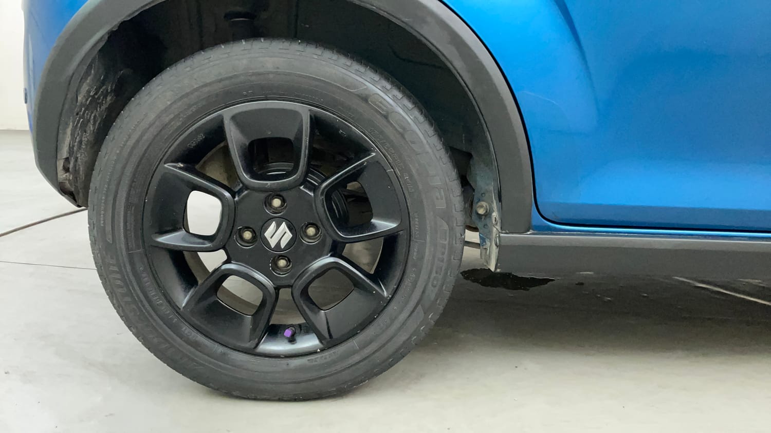 Used 2017 Maruti Suzuki Ignis Alpha 1.2 MT Petrol Manual tyres RIGHT REAR TYRE RIM VIEW