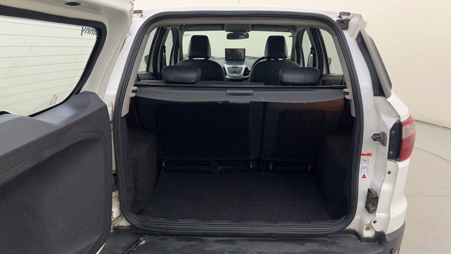 Used 2014 Ford EcoSport Trend 1.5 TDCi Diesel Manual interior DICKY INSIDE VIEW