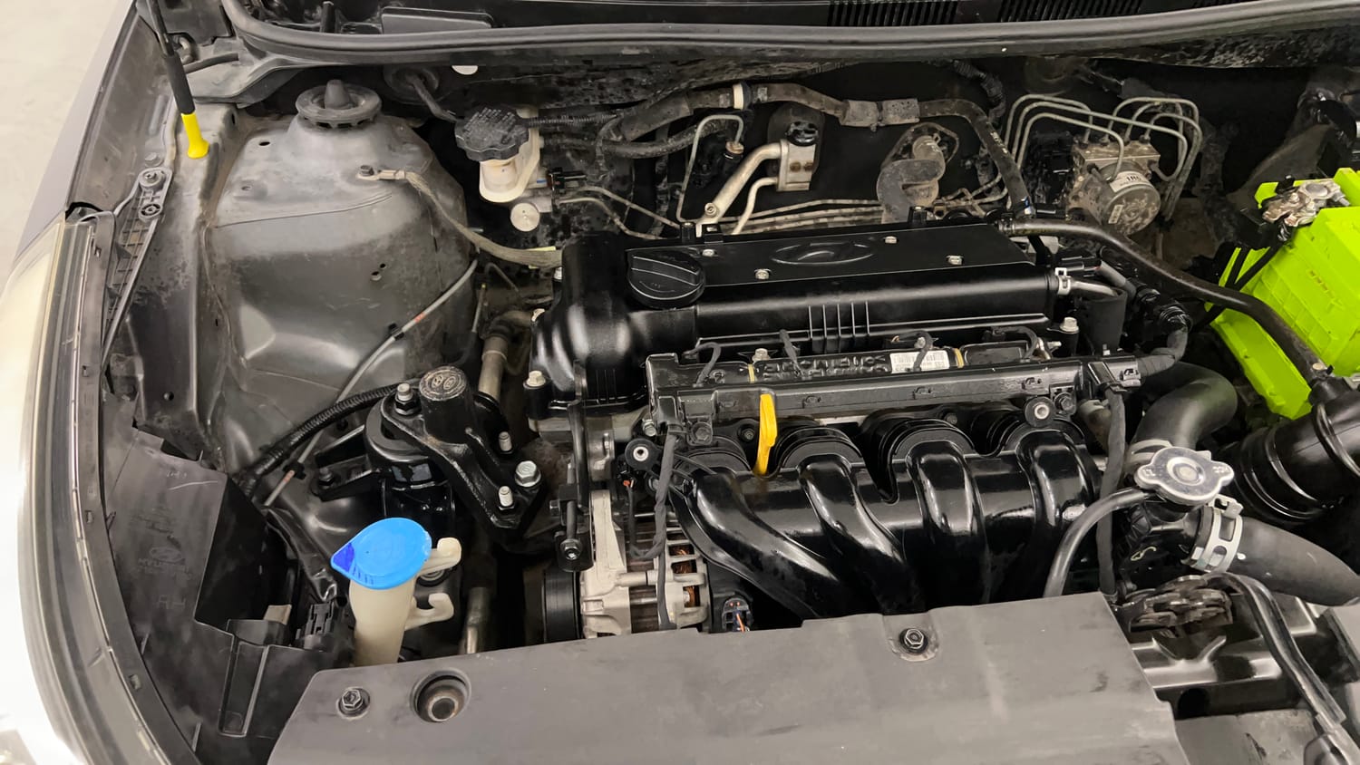 Used 2016 Hyundai Verna 1.6 VTVT SX Petrol Manual engine ENGINE RIGHT SIDE VIEW