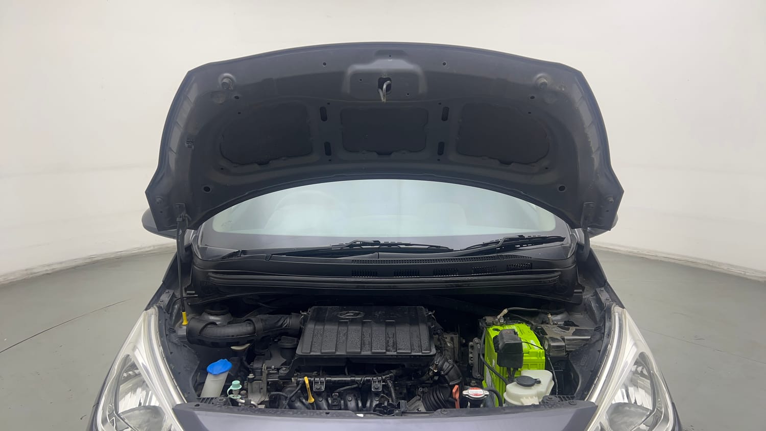 Used 2018 Hyundai Grand i10 Magna AT 1.2 Kappa VTVT Petrol Automatic engine ENGINE & BONNET OPEN FRONT VIEW