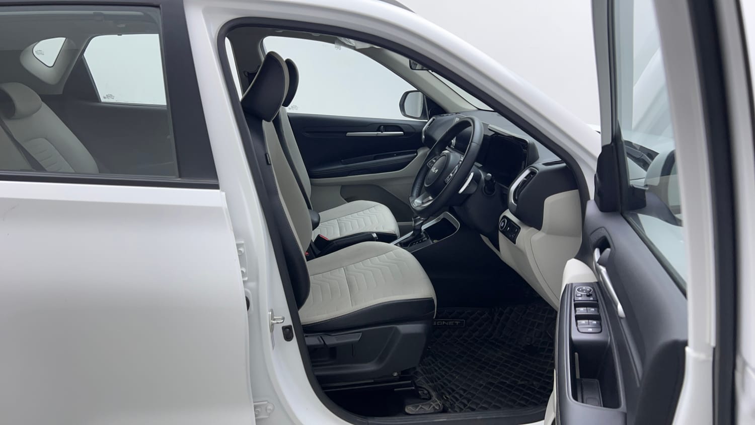 Used 2023 Kia Sonet HTX 1.0 Turbo Petrol DCT Petrol Automatic interior RIGHT SIDE FRONT DOOR CABIN VIEW