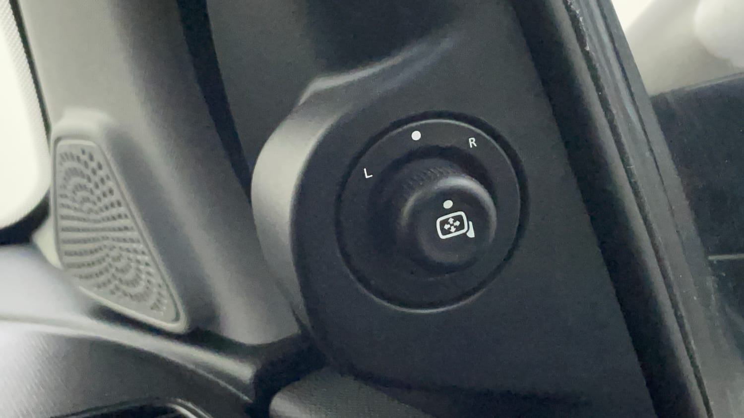 Used 2023 Tata Tiago XTA Petrol Automatic top_features Adjustable ORVM