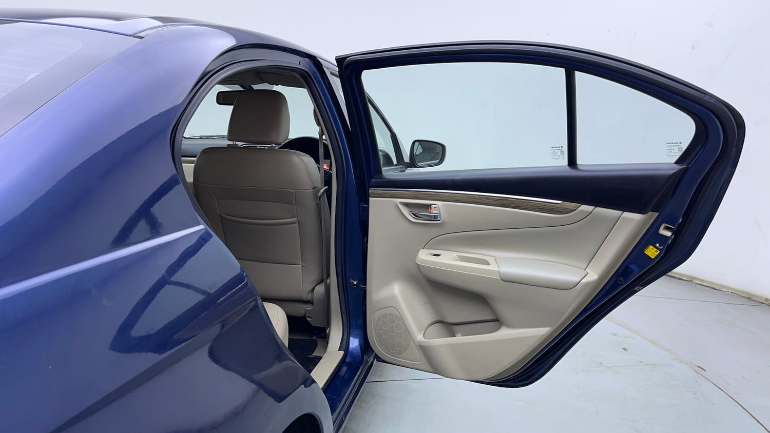 Used 2018 Maruti Suzuki Ciaz Alpha Hybrid 1.5 AT Petrol Automatic interior RIGHT REAR DOOR OPEN VIEW