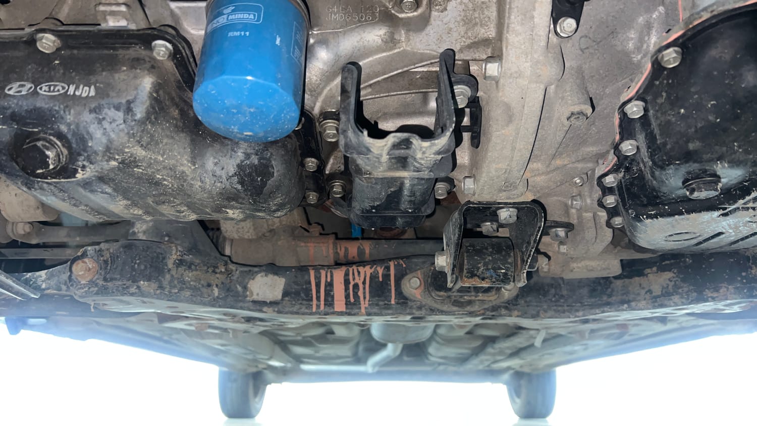 Used 2018 Hyundai Grand i10 Magna AT 1.2 Kappa VTVT Petrol Automatic extra FRONT LEFT UNDERBODY VIEW