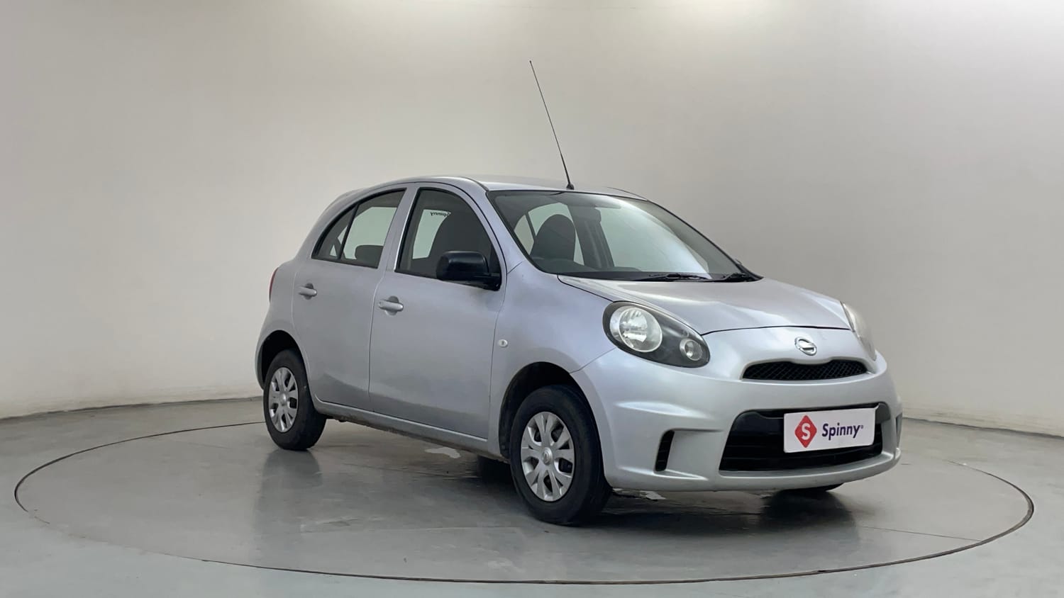 Used 2019 Nissan Micra Active XL (O) Petrol Manual exterior RIGHT FRONT CORNER VIEW