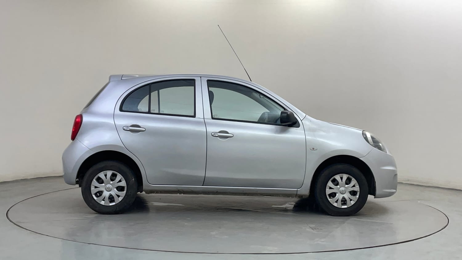 Used 2019 Nissan Micra Active XL (O) Petrol Manual exterior RIGHT SIDE VIEW