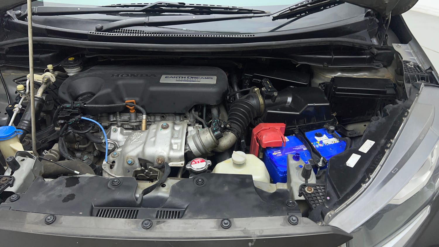 Used 2021 Honda WR-V VX MT Diesel Diesel Manual engine ENGINE LEFT SIDE VIEW