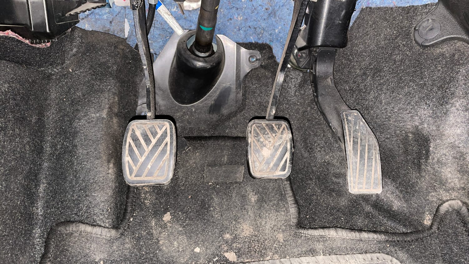 Used 2017 Maruti Suzuki Ignis Alpha 1.2 MT Petrol Manual interior PEDALS VIEW