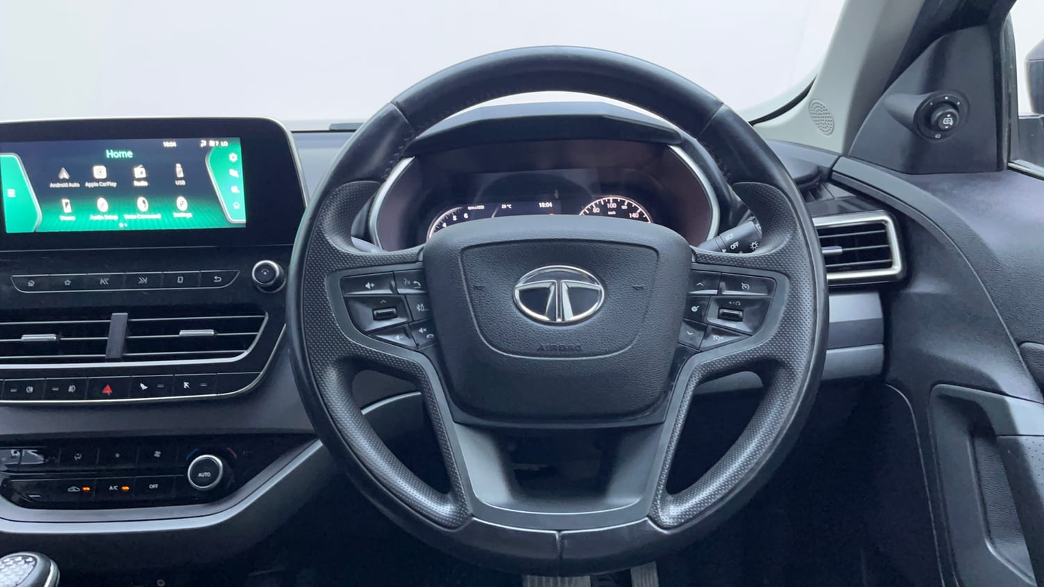 Used 2021 Tata Harrier XZA Plus Dark Edition Diesel Automatic interior STEERING VIEW
