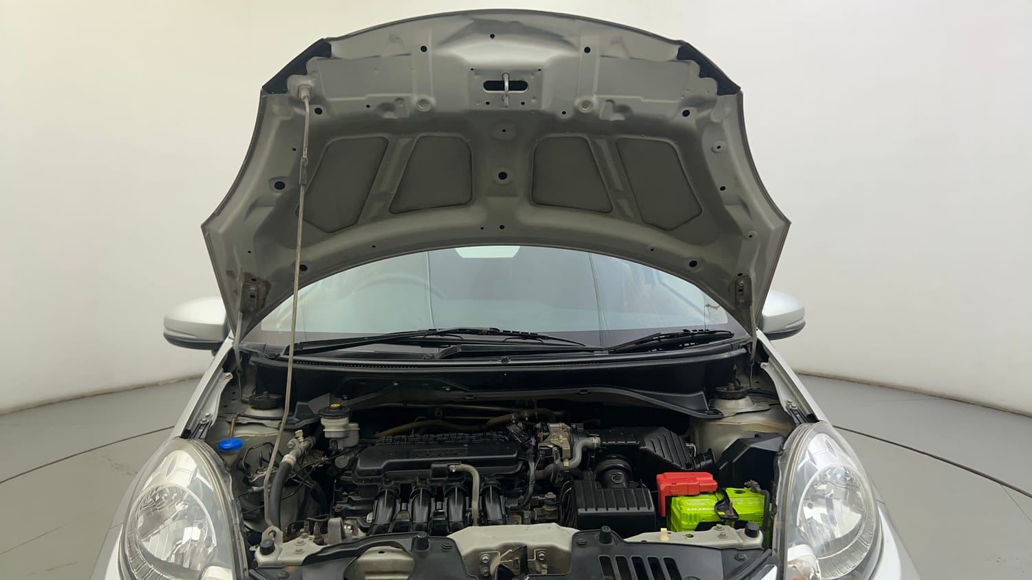 Used 2017 Honda Brio S MT Petrol Manual engine ENGINE & BONNET OPEN FRONT VIEW