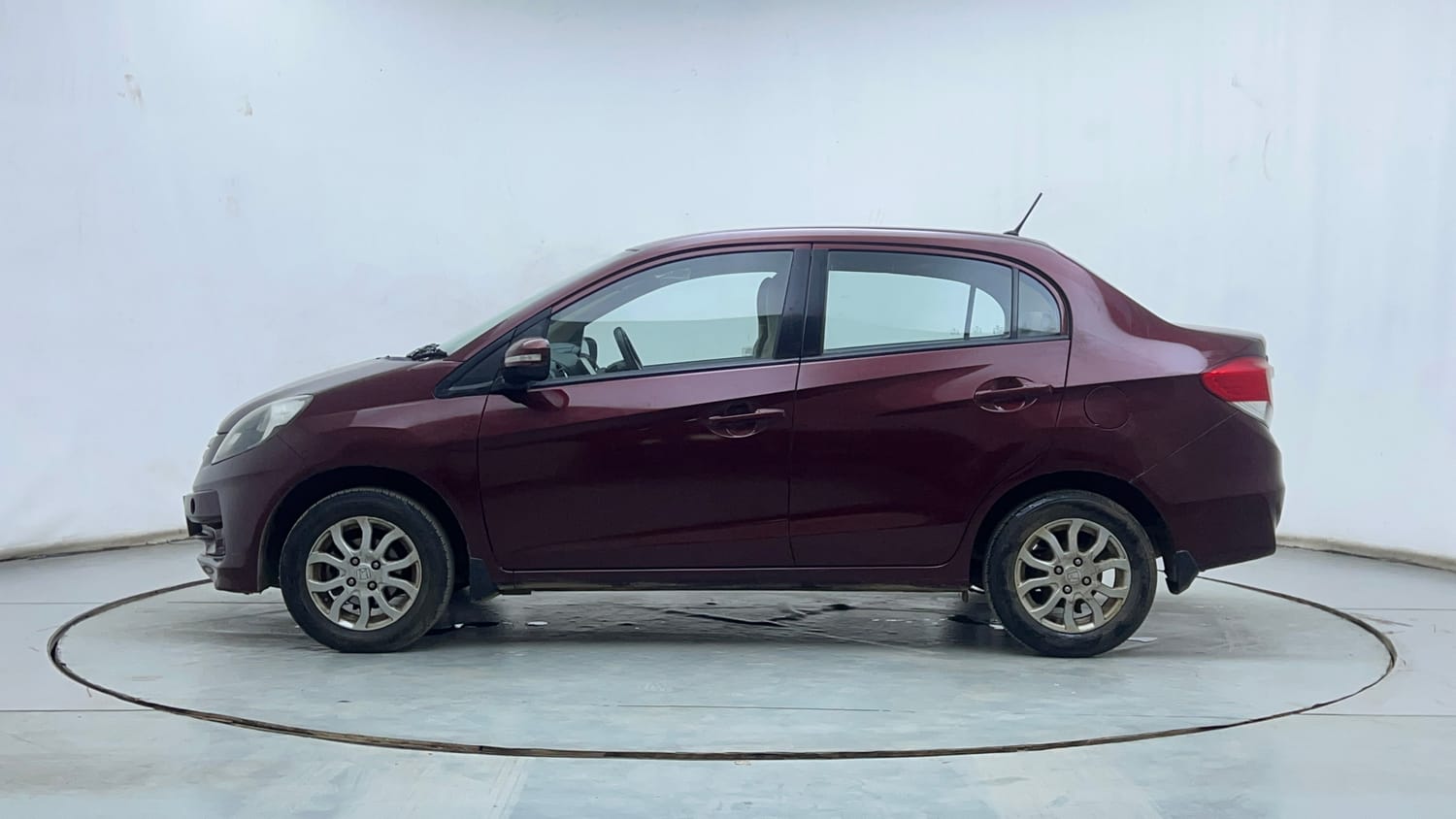 Used 2014 Honda Amaze 1.2 VX i-VTEC Petrol Manual exterior LEFT SIDE VIEW