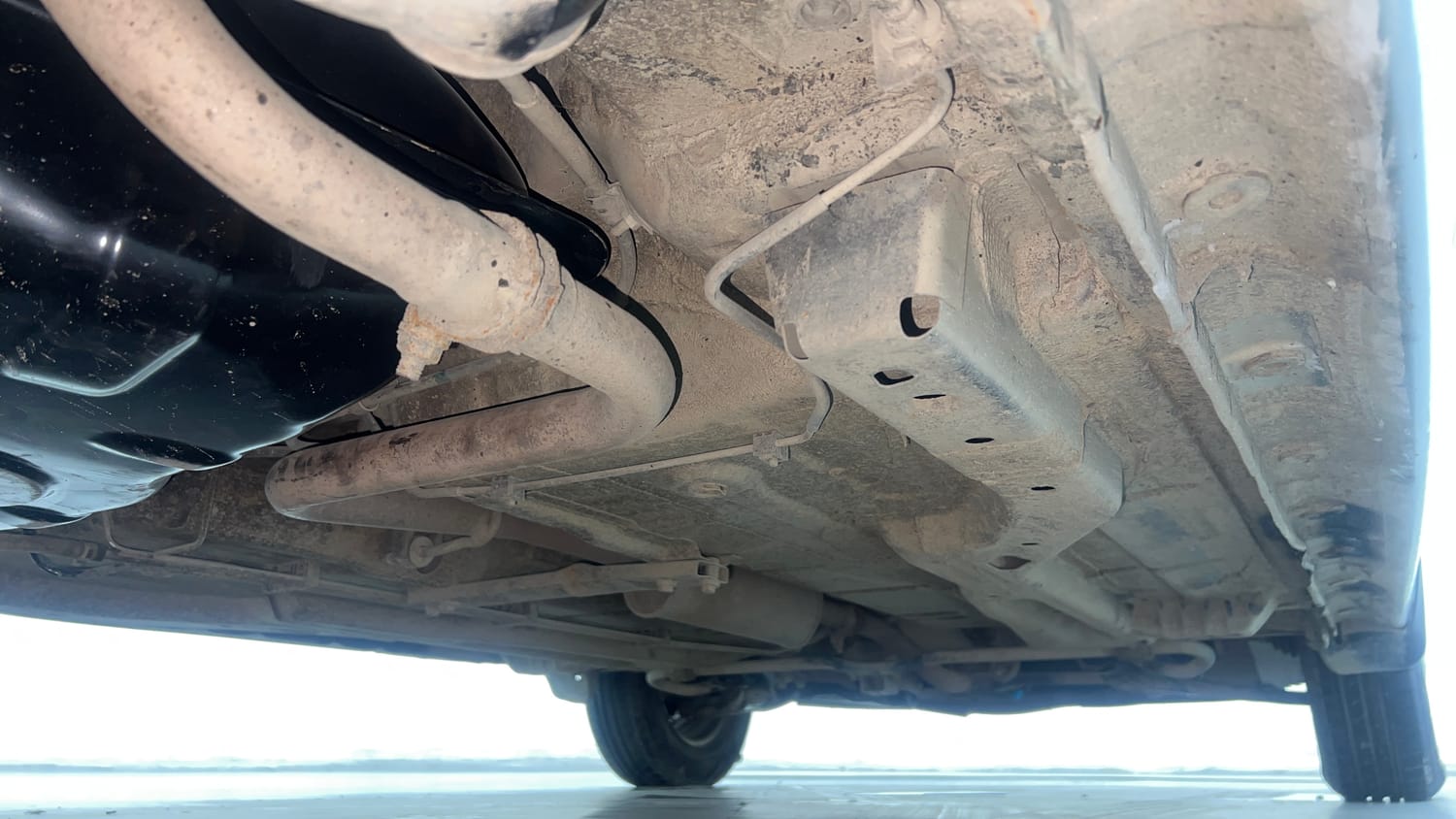 Used 2017 Tata Tiago Revotron XM Petrol Manual extra REAR RIGHT UNDERBODY VIEW