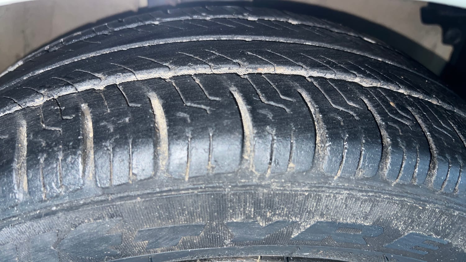 Used 2019 Maruti Suzuki Celerio VXi (O) CNG Cng Manual tyres RIGHT FRONT TYRE TREAD VIEW