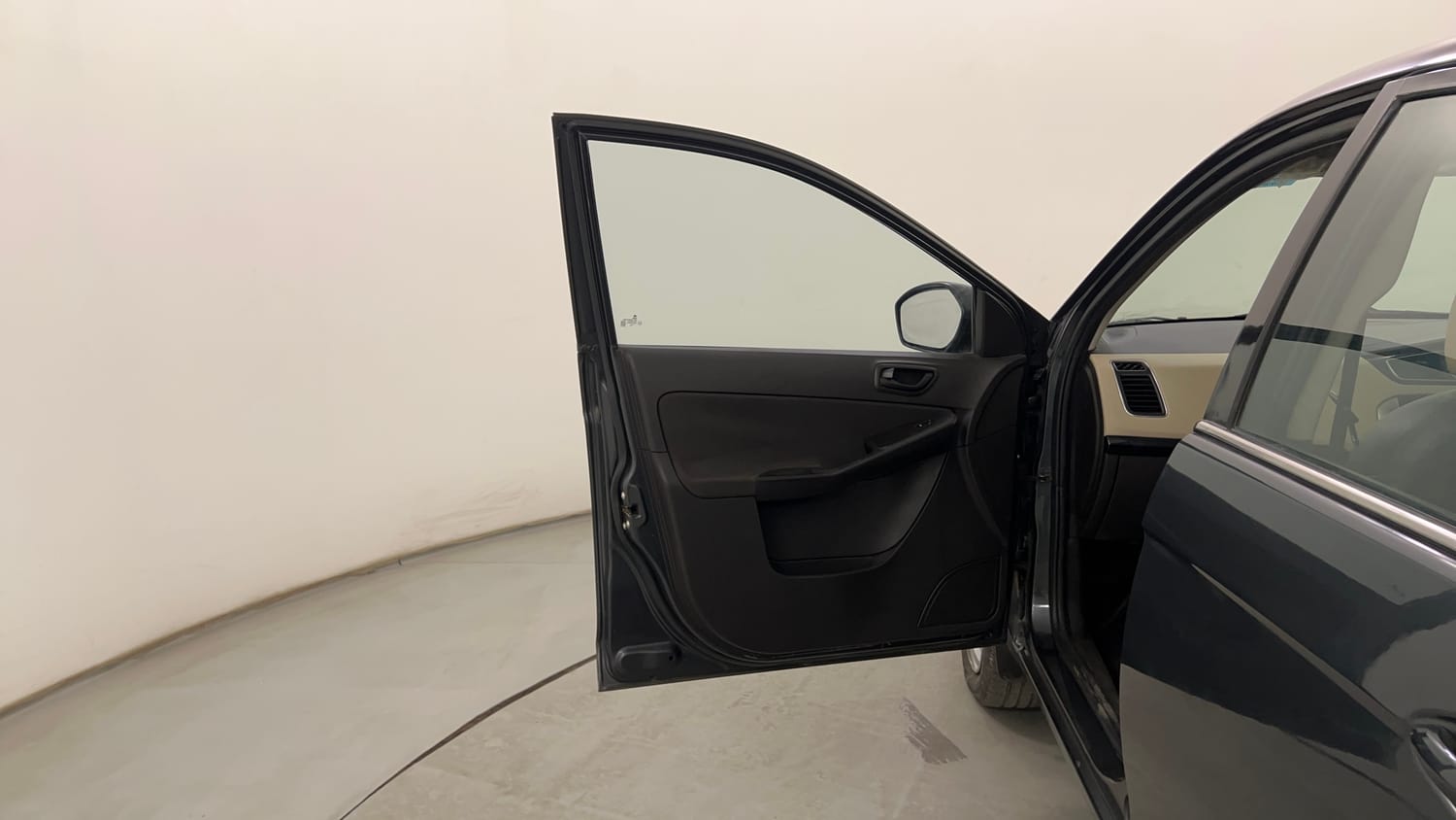 Used 2015 Tata Zest XMS Petrol Petrol Manual interior LEFT FRONT DOOR OPEN VIEW