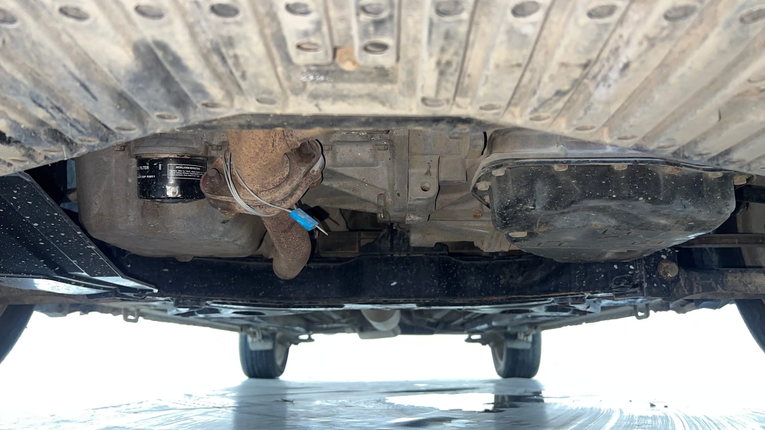 Used 2016 Maruti Suzuki Ciaz ZXI+ AT Petrol Automatic extra FRONT LEFT UNDERBODY VIEW