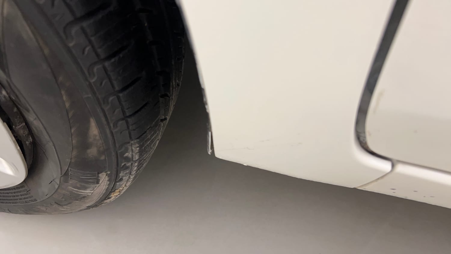 Used 2015 Maruti Suzuki Celerio VXi AMT Petrol Automatic dents MINOR DENT