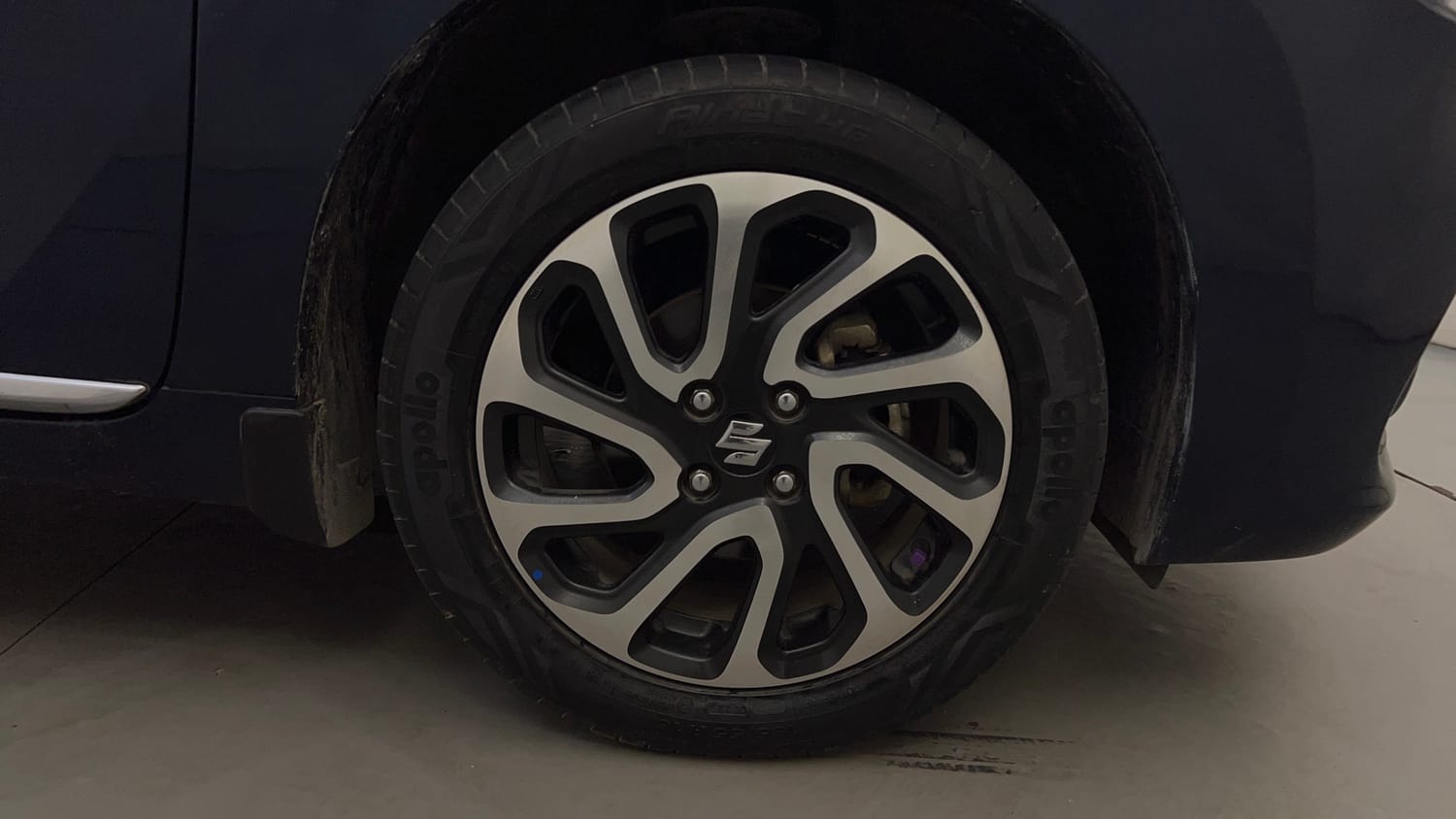 Used 2022 Maruti Suzuki Baleno Alpha MT Petrol Manual tyres RIGHT FRONT TYRE RIM VIEW