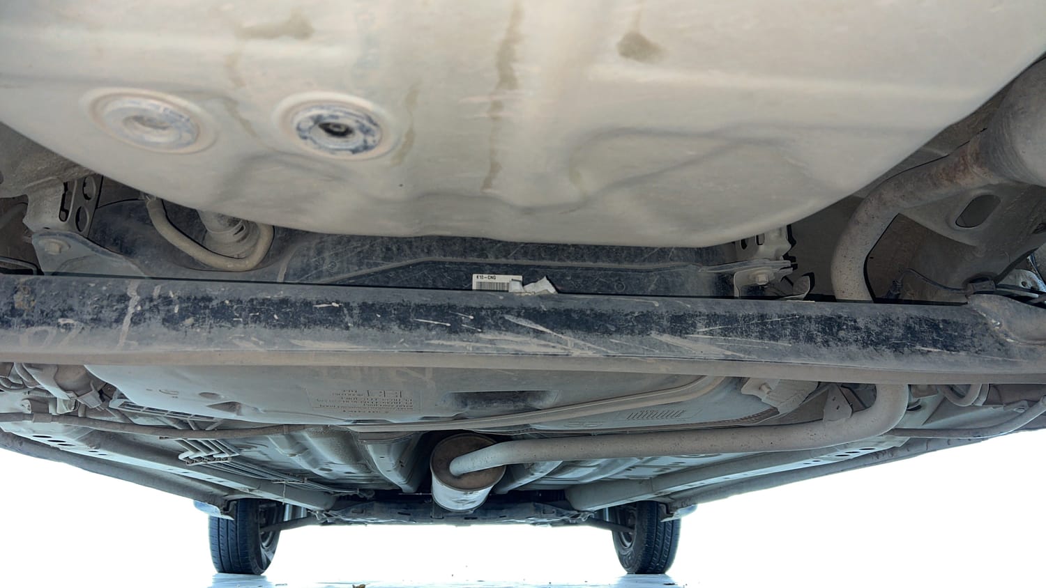 Used 2020 Maruti Suzuki Wagon R LXi 1.0 CNG Cng Manual extra REAR UNDERBODY VIEW (TAKEN FROM REAR)