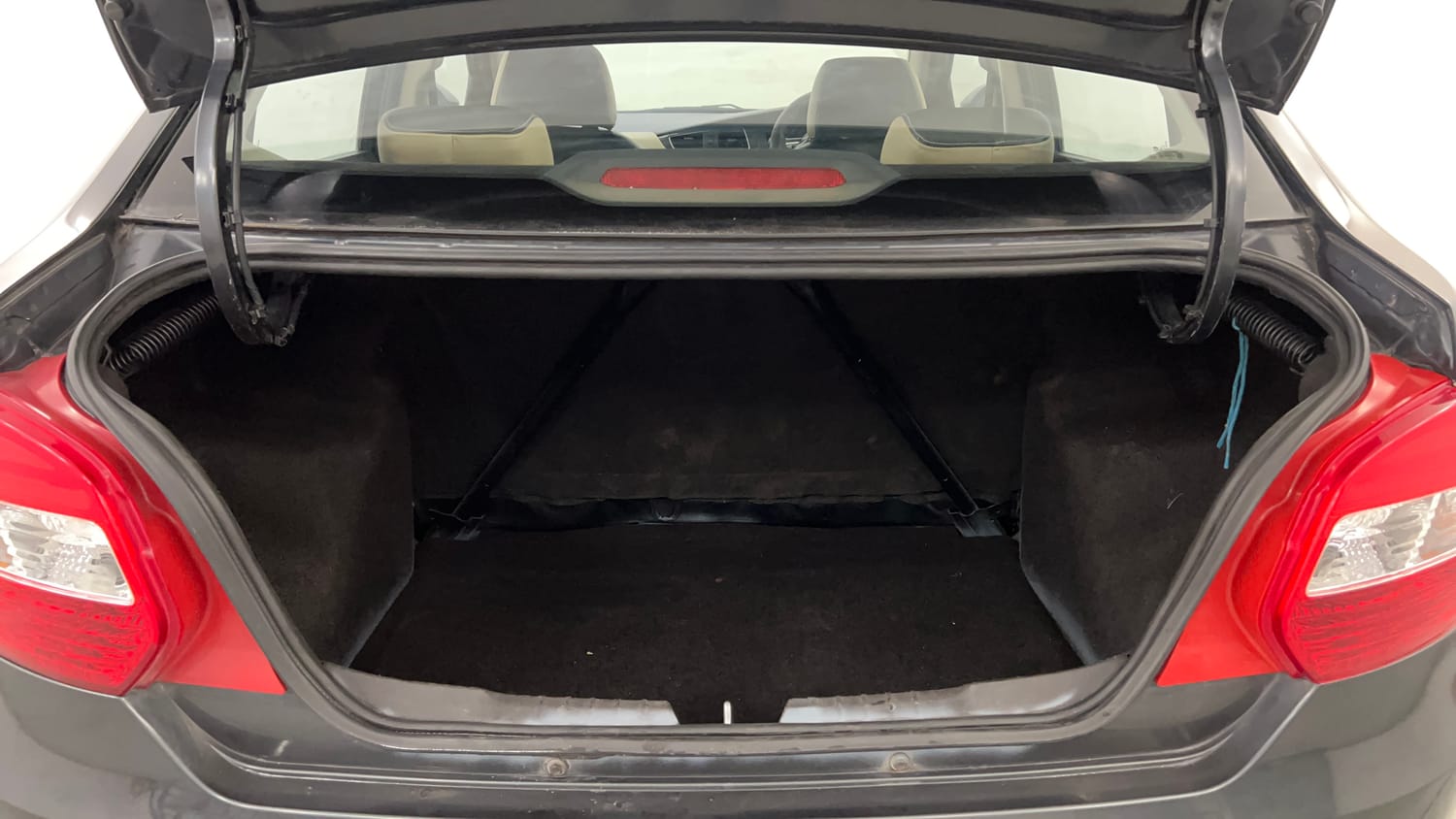 Used 2015 Tata Zest XMS Petrol Petrol Manual interior DICKY INSIDE VIEW