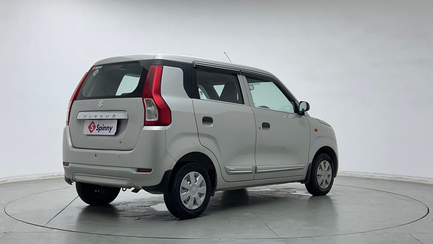 Used 2020 Maruti Suzuki Wagon R LXi 1.0 CNG Cng Manual exterior RIGHT REAR CORNER VIEW