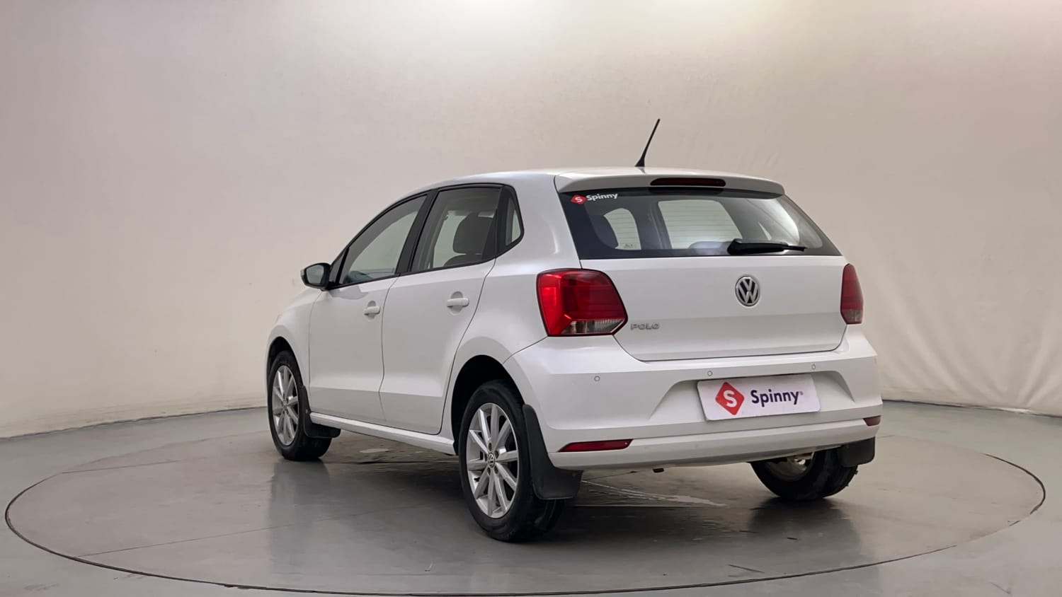 Used 2018 Volkswagen Polo Highline Plus 1.2( P)16 Alloy Petrol Manual exterior LEFT REAR CORNER VIEW