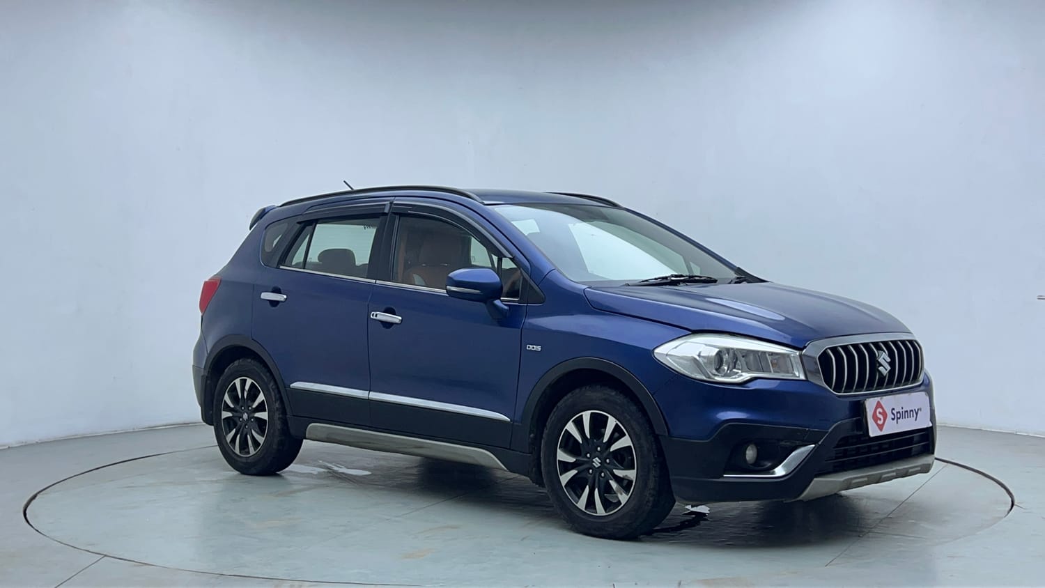 Used 2019 Maruti Suzuki S-Cross Zeta 1.3 Diesel Manual exterior RIGHT FRONT CORNER VIEW