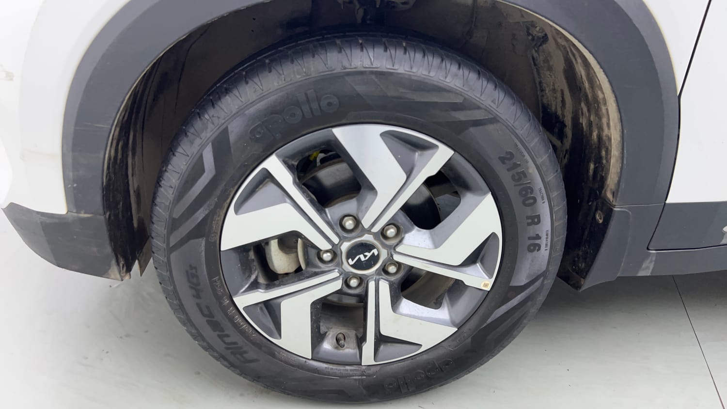 Used 2023 Kia Sonet HTX 1.0 Turbo Petrol DCT Petrol Automatic tyres LEFT FRONT TYRE RIM VIEW