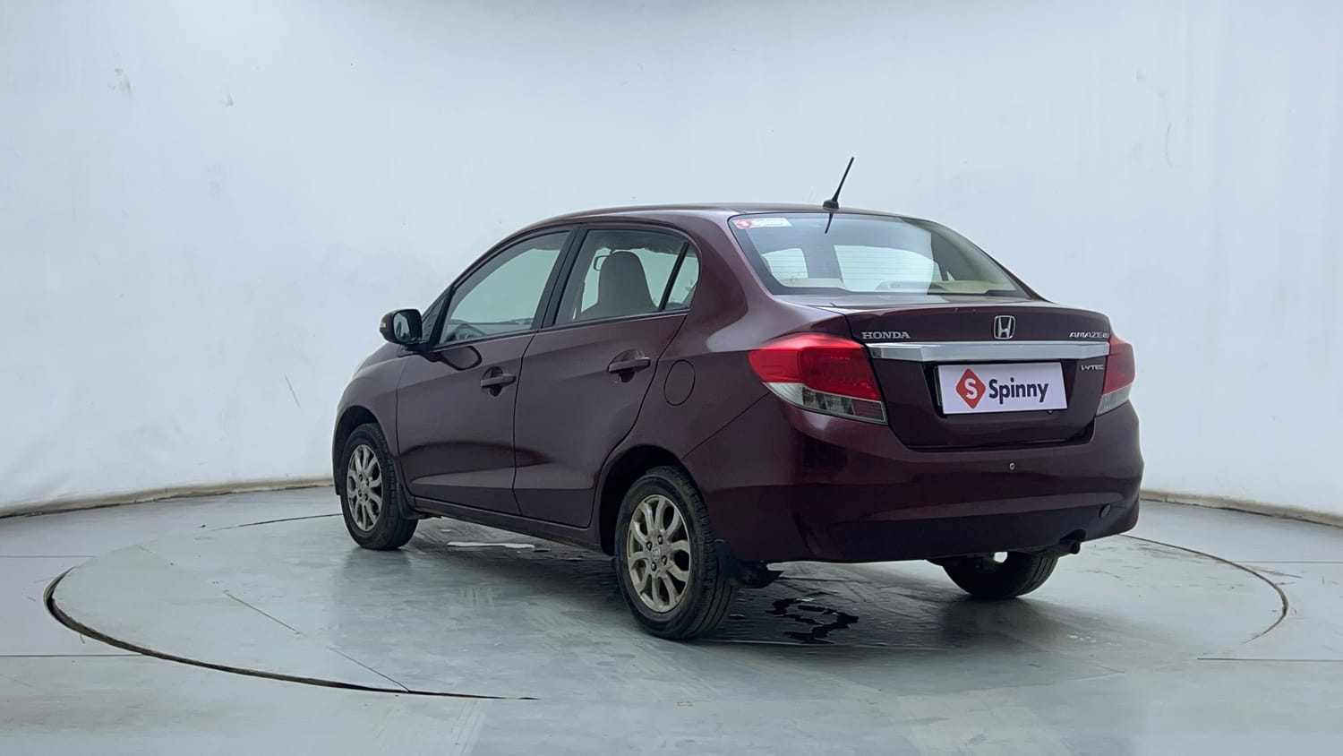 Used 2014 Honda Amaze 1.2 VX i-VTEC Petrol Manual exterior LEFT REAR CORNER VIEW