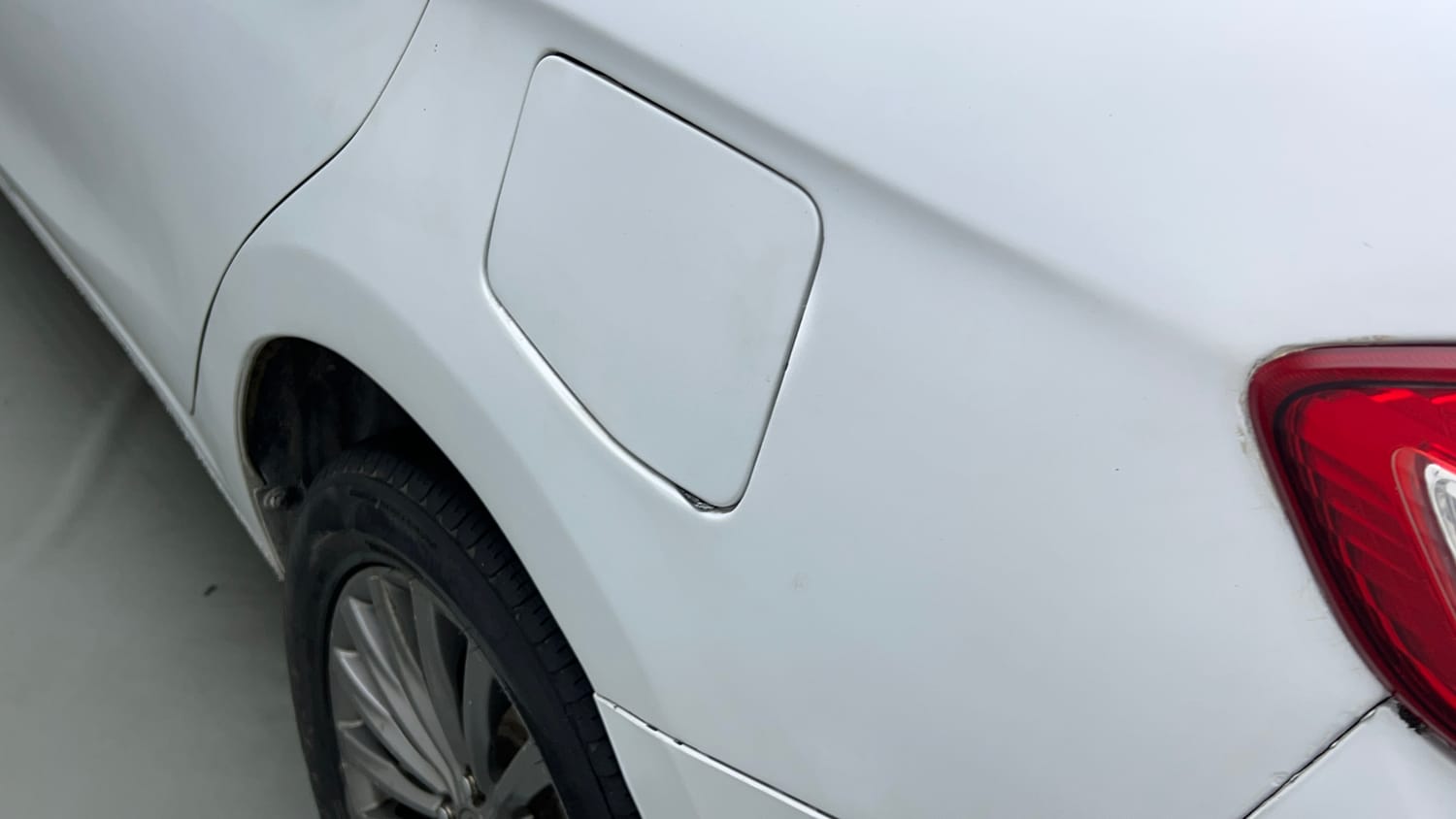 Used 2016 Maruti Suzuki Ciaz ZXI+ AT Petrol Automatic dents MINOR SCRATCH
