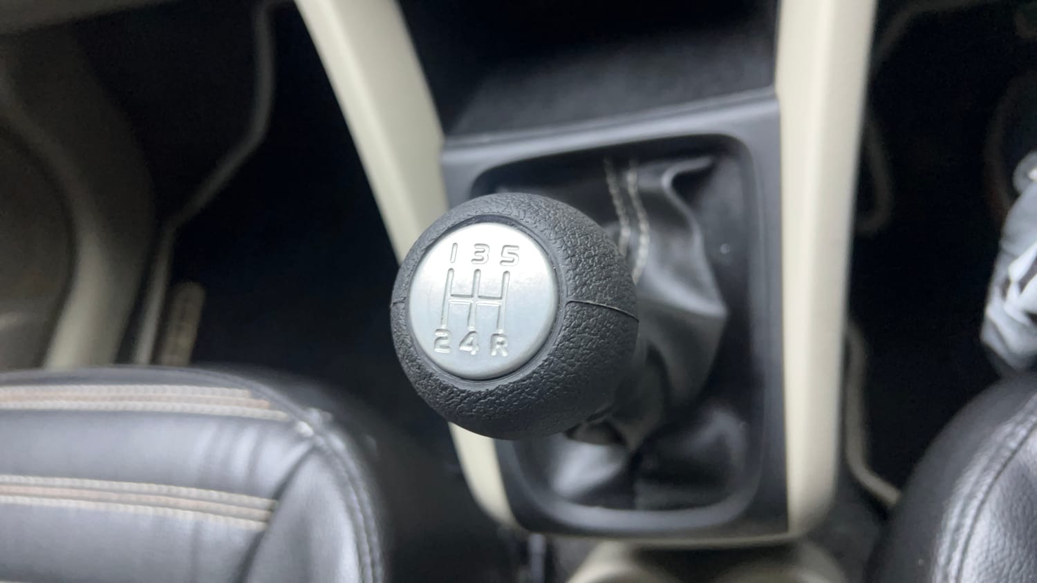 Used 2019 Maruti Suzuki Celerio VXi (O) CNG Cng Manual interior GEAR  KNOB VIEW