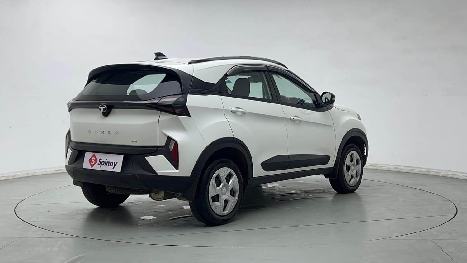 Used 2025 Tata Nexon Pure Plus (S) 1.2 iCNG 6MT Cng Manual exterior RIGHT REAR CORNER VIEW