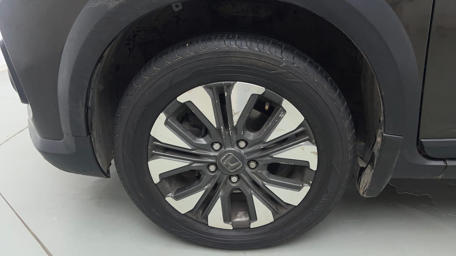 Used 2021 Honda WR-V VX MT Diesel Diesel Manual tyres LEFT FRONT TYRE RIM VIEW