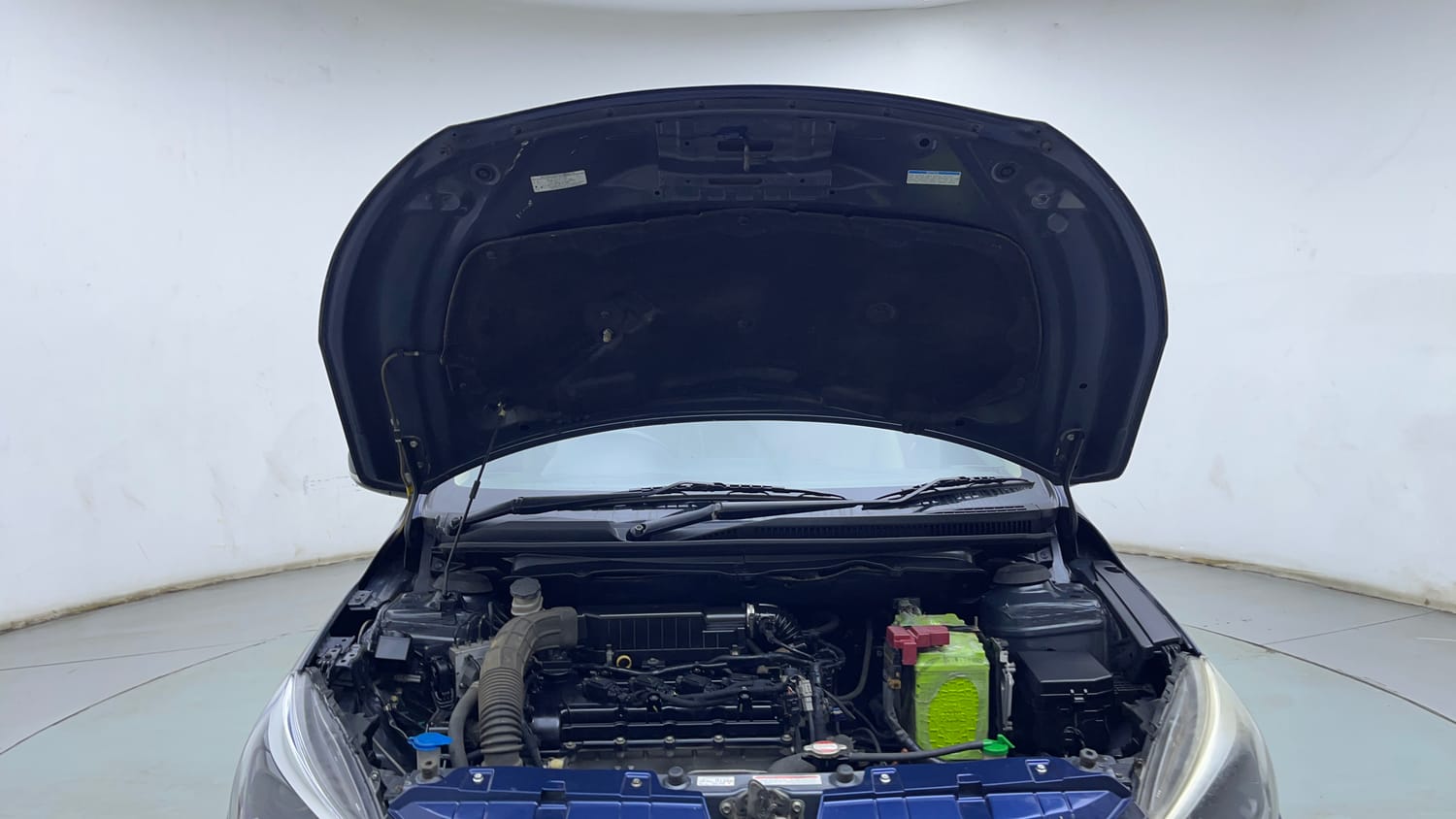 Used 2018 Maruti Suzuki Ciaz Alpha Hybrid 1.5 AT Petrol Automatic engine ENGINE & BONNET OPEN FRONT VIEW