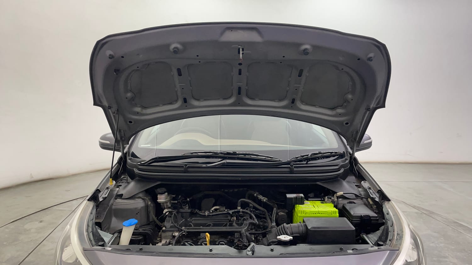Used 2019 Hyundai Elite i20 Sportz Plus 1.2 CVT Petrol Automatic engine ENGINE & BONNET OPEN FRONT VIEW
